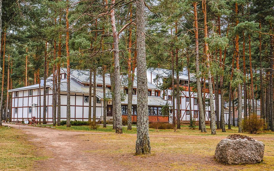 Гостиница "Рижская" 3* + Загородный отель "Плесков" 3*